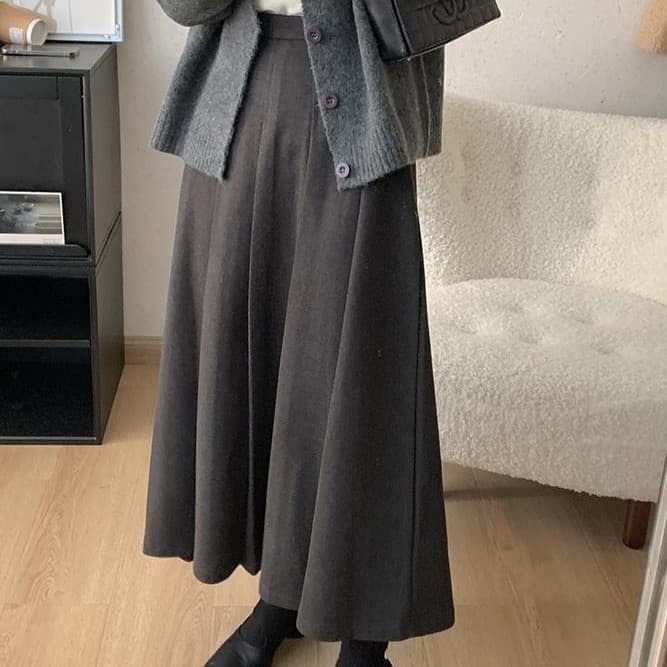 なめらかプリーツキュロットスカート