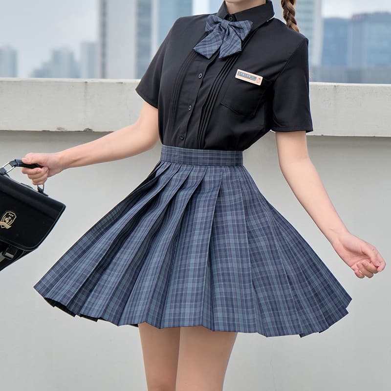 清楚なプリーツキュロットスカートコレクション