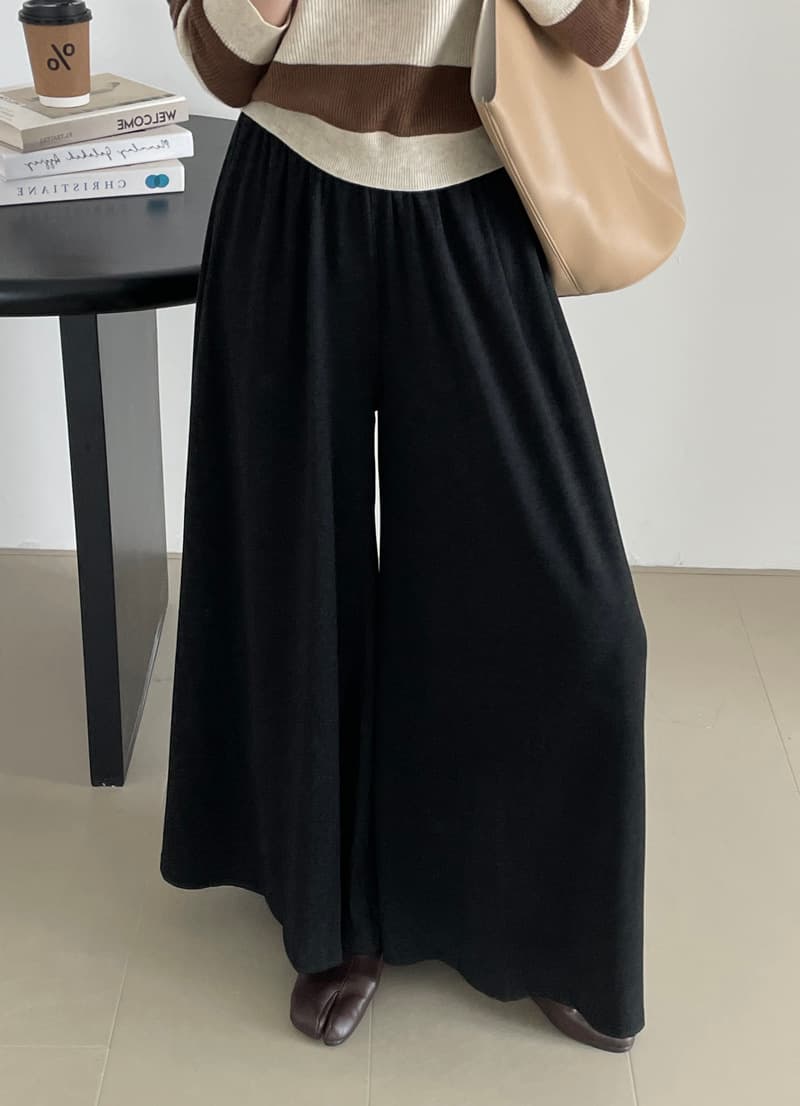 ゆったりフレアキュロットスカート
